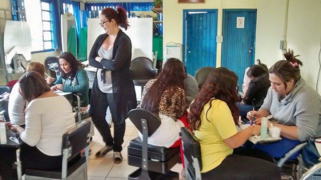 Curso de Manicure e Depilação